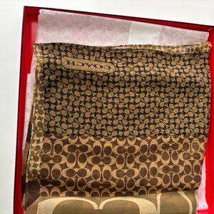 Coach Singature Scarf